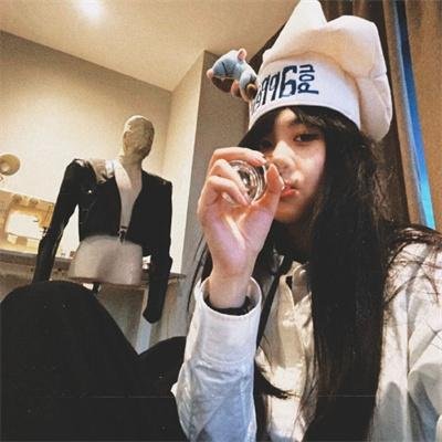 骆驼不会独自哭泣